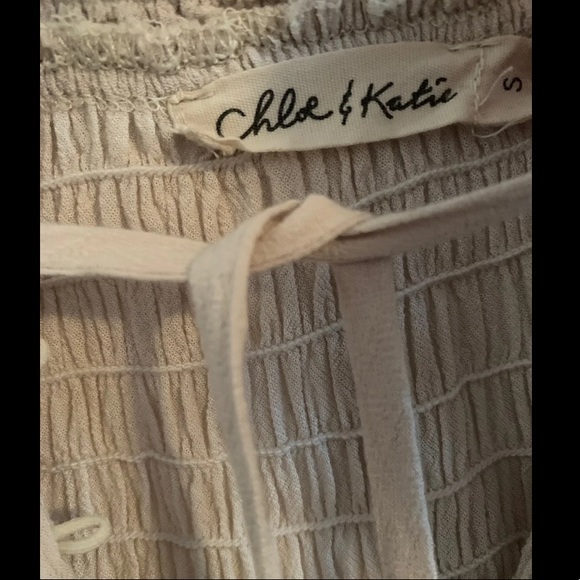 Chloe & Katie Floral Embroidered blouse - Picture 3 of 8